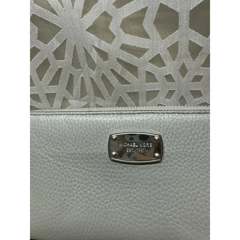 Michael Kors‎ Jet Set Travel Continental Luggage Gray Leather Wristlet/Wallet